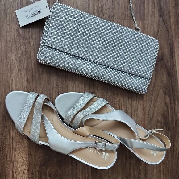 2 and half inch Silver Sandals and clutch set - Picture 1 of 12